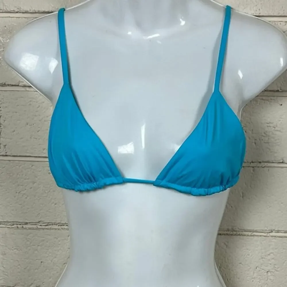 Frankie’s Bikinis Blue Triangle Bikini Top size M